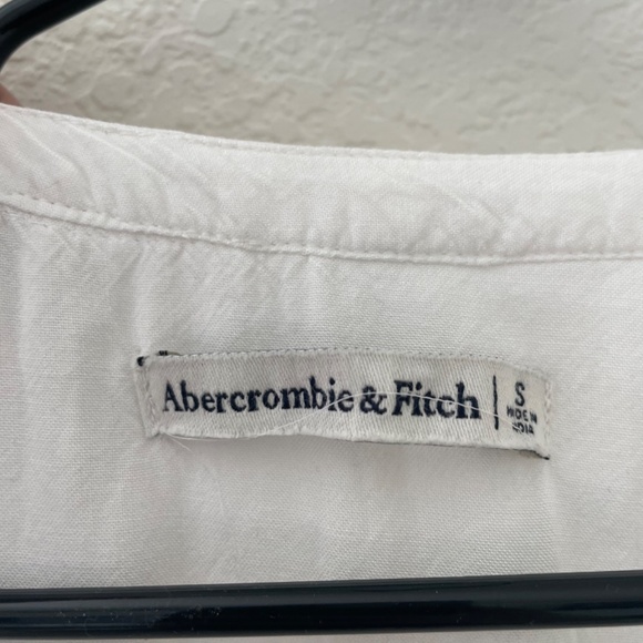 Abercrombie Seersucker Flutter Sleeve Bodysuit - Picture 4 of 6